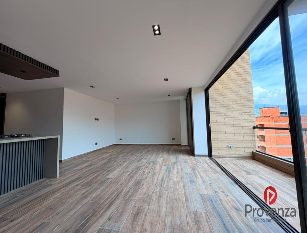 Apartamento en venta en Laureles, Medellín · foto 2 de 18