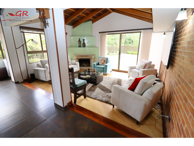 Casa de 4 alcobas en venta en Parcelas, Cota, 1800 m² · foto 7 de 24