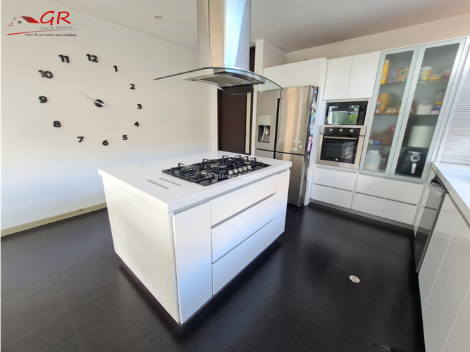 Casa de 4 alcobas en venta en Pueblo Viejo, Cota, 310 m² · foto 6 de 24
