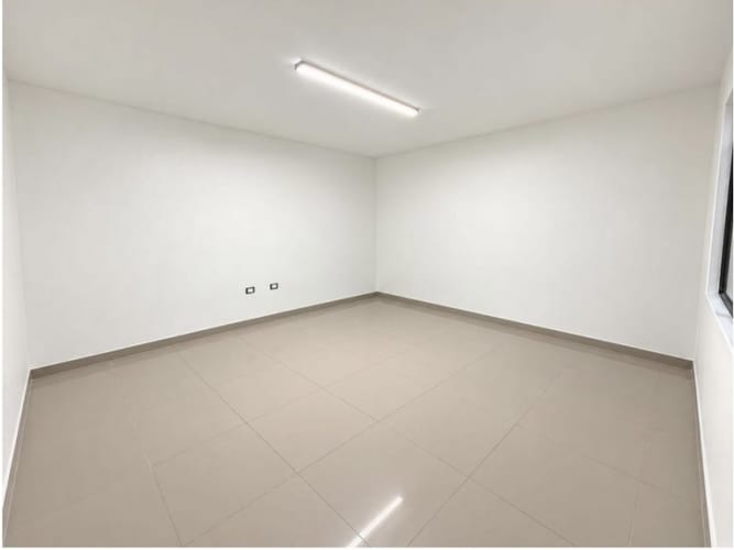 Oficina en arriendo en San Vicente, Cali, 200 m² · foto 4 de 9