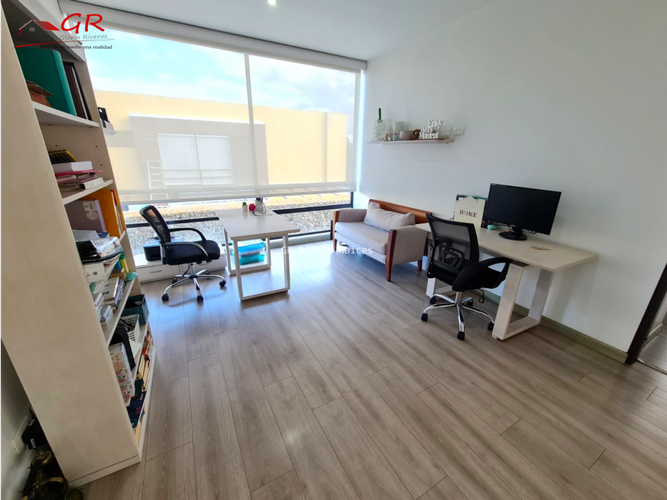 Casa de 4 alcobas en venta en Pueblo Viejo, Cota, 310 m² · foto 19 de 24