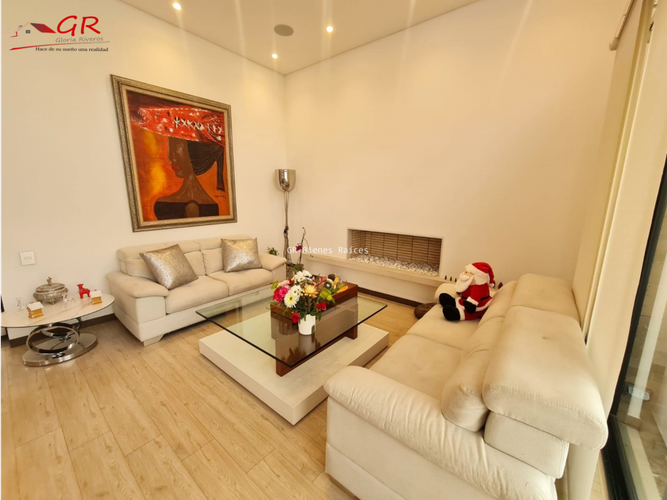 Casa de 3 alcobas en venta en Cota, 290 m² · foto 12 de 24