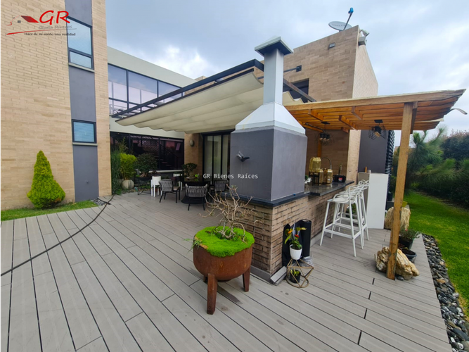 Casa de 3 alcobas en venta en Cota, 290 m² · foto 23 de 24