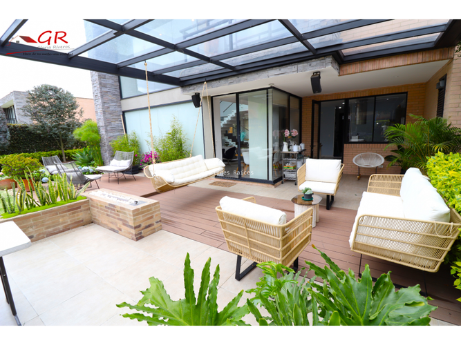 Casa de 3 alcobas en venta en Cota, 240 m² · foto 3 de 24