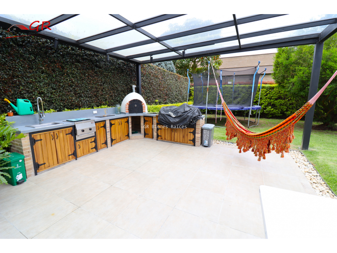 Casa de 3 alcobas en venta en Cota, 240 m² · foto 4 de 24