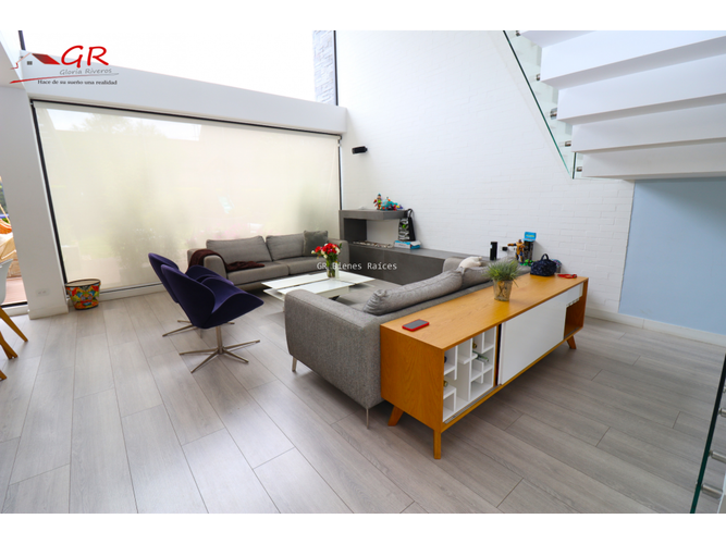 Casa de 3 alcobas en venta en Cota, 240 m² · foto 12 de 24
