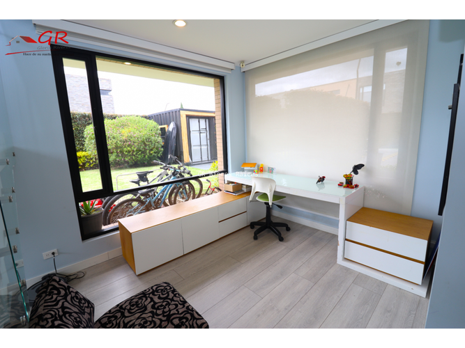 Casa de 3 alcobas en venta en Cota, 240 m² · foto 13 de 24