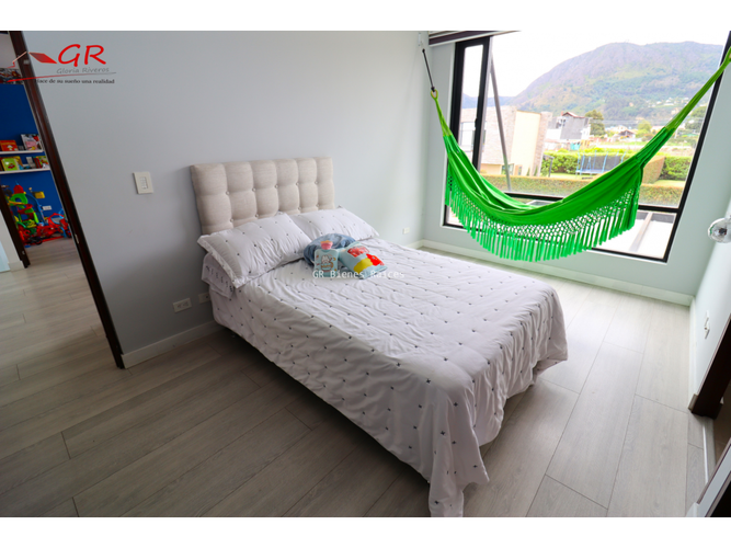 Casa de 3 alcobas en venta en Cota, 240 m² · foto 19 de 24