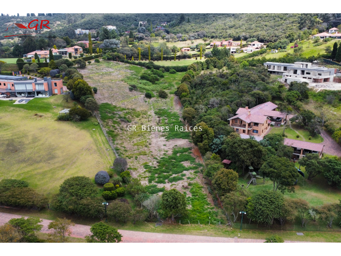 Lote en venta en Sindamanoy, Chía, 10586 m² · foto 11 de 24