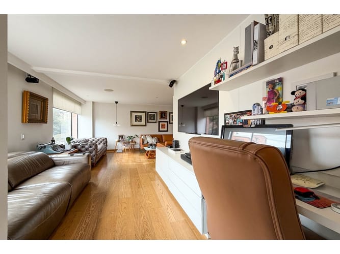 Apartamento de 3 alcobas en venta en Santa Bibiana, Bogotá, 131 m² · foto 4 de 24
