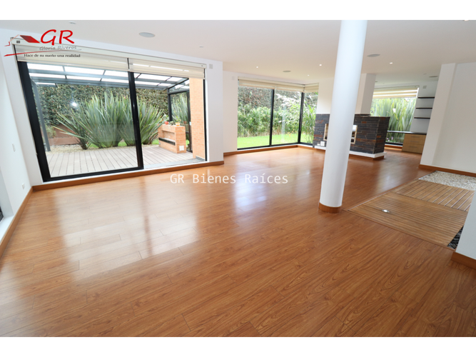 Casa de 4 alcobas en arriendo en Parcelas, Cota, 398 m² · foto 5 de 24
