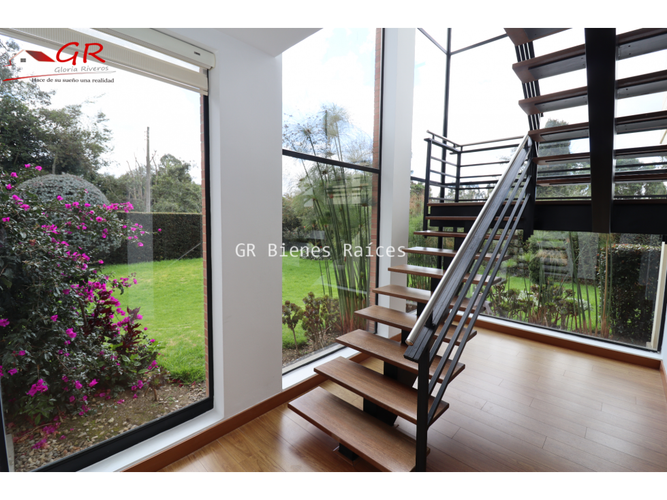 Casa de 4 alcobas en arriendo en Parcelas, Cota, 398 m² · foto 14 de 24