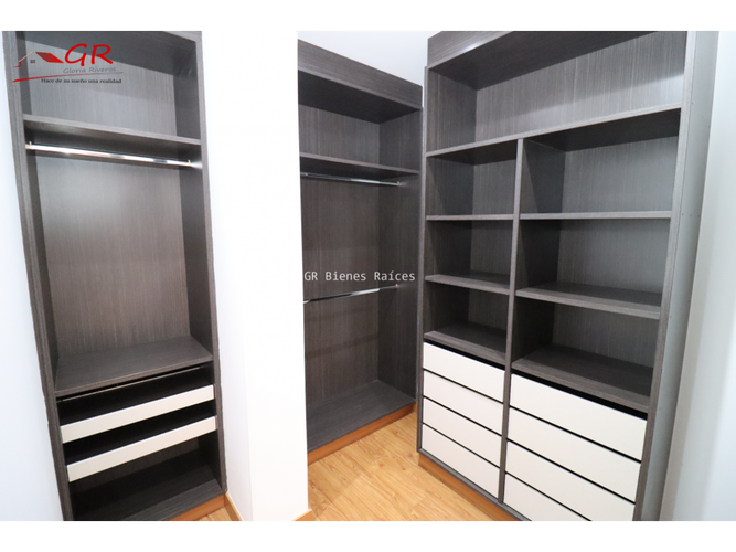 Casa de 4 alcobas en arriendo en Parcelas, Cota, 398 m² · foto 19 de 24