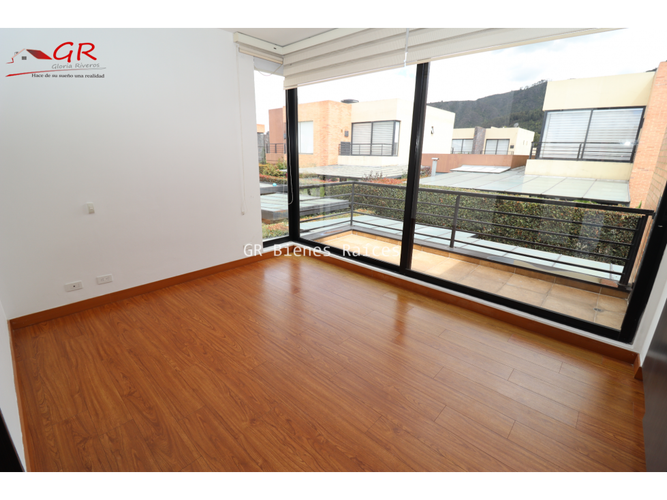Casa de 4 alcobas en arriendo en Parcelas, Cota, 398 m² · foto 22 de 24