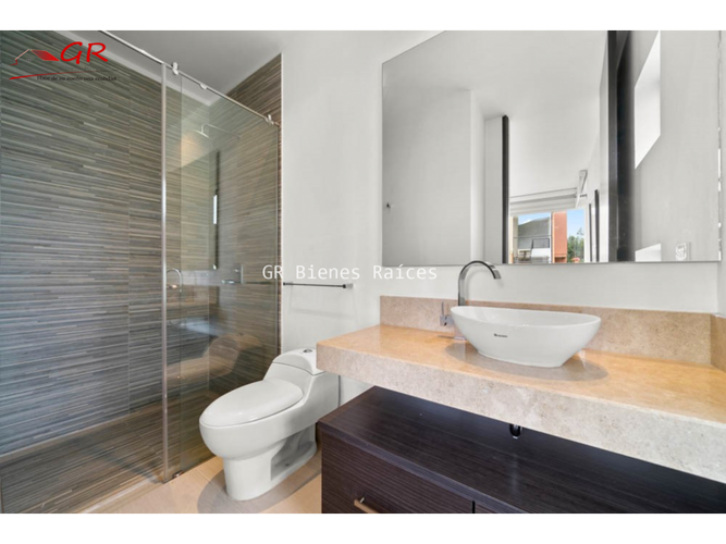 Casa de 3 alcobas en venta en Parcelas, Cota, 300 m² · foto 14 de 21