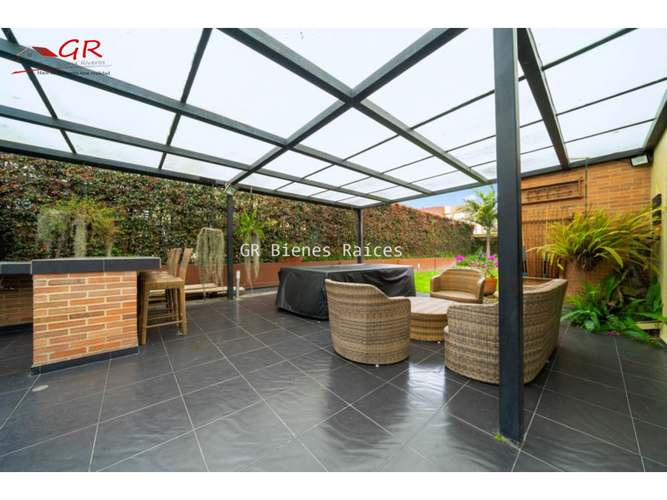 Casa de 3 alcobas en venta en Parcelas, Cota, 300 m² · foto 15 de 21