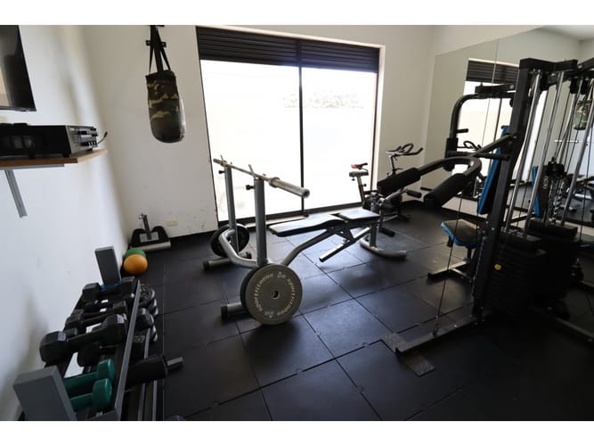 Casa de 3 alcobas en venta en Parcelas, Cota, 300 m² · foto 18 de 21