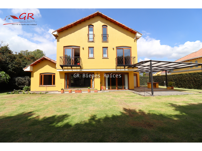Casa de 5 alcobas en venta en Parcelas, Cota, 396 m² · foto 2 de 24