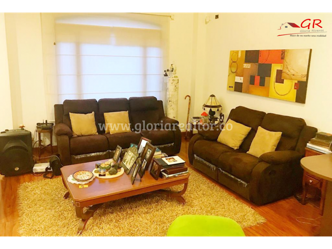 Casa de 5 alcobas en venta en Parcelas, Cota, 396 m² · foto 4 de 24