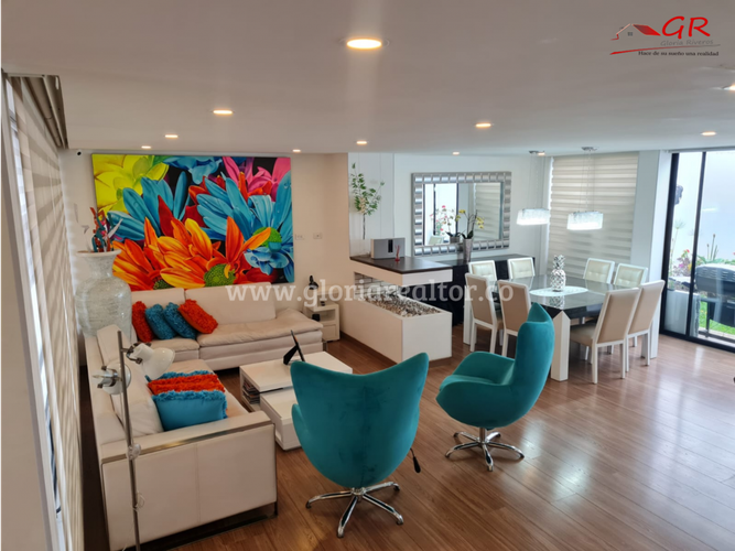 Casa de 3 alcobas en venta en Pueblo Viejo, Cota, 195 m² · foto 3 de 24