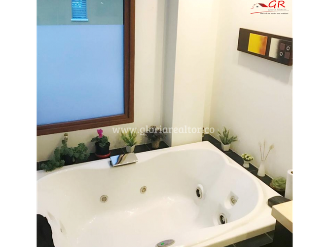 Casa de 5 alcobas en venta en Parcelas, Cota, 396 m² · foto 17 de 24
