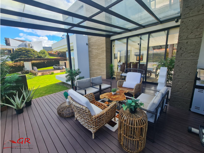 Casa de 4 alcobas en venta en Centro, Chía, 370 m² · foto 4 de 23