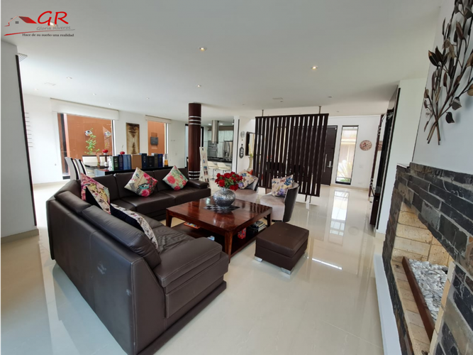 Casa de 4 alcobas en venta en Pueblo Viejo, Cota, 400 m² · foto 8 de 24