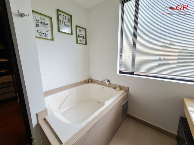 Casa de 4 alcobas en venta en Pueblo Viejo, Cota, 400 m² · foto 17 de 24