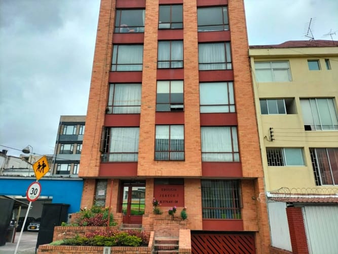 Studio for rent in Campin, Bogotá