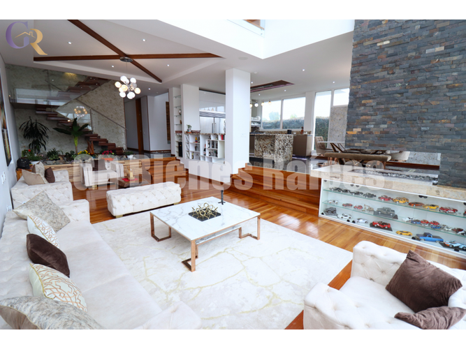 Casa de 5 alcobas en venta en Pueblo Viejo, Cota, 600 m² · foto 7 de 24