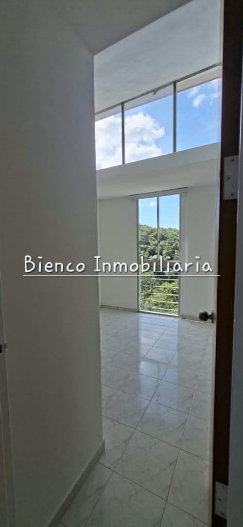 Apartamento de 3 alcobas en arriendo en Club House Iii, Floridablanca, 90 m² · foto 12 de 24