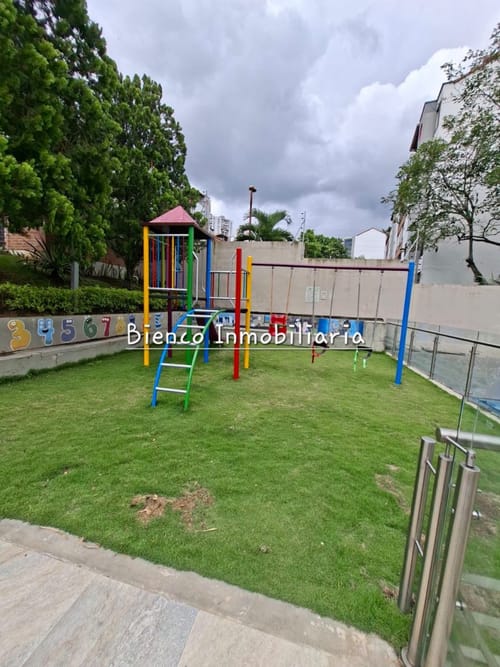 Apartamento de 3 alcobas en arriendo en Club House Iii, Floridablanca, 90 m² · foto 21 de 24