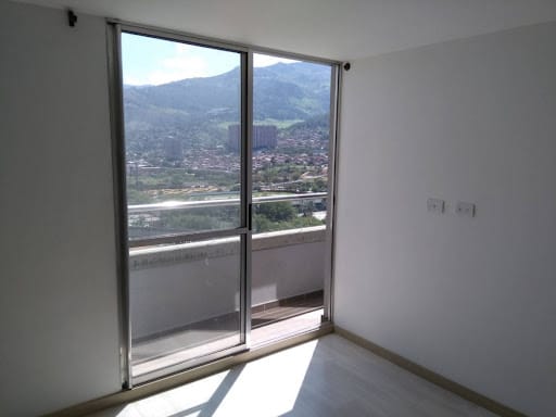 Apartamento de 1 alcoba en venta en Panamericano, Bello, 50 m² · foto 10 de 19