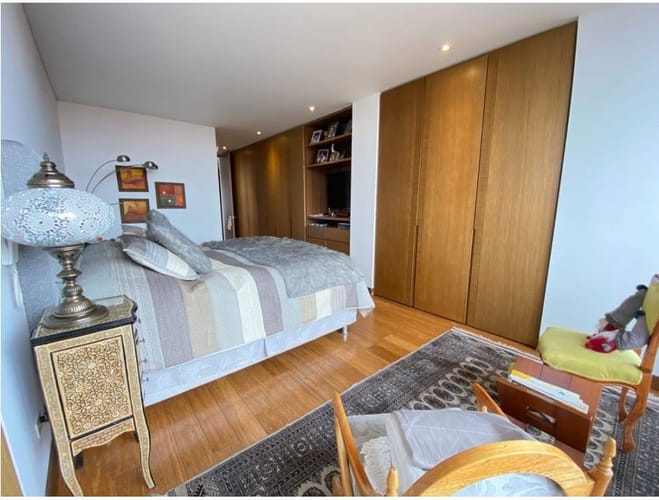 Apartamento de 2 alcobas en venta en El Virrey, Bogotá, 214 m² · foto 15 de 24