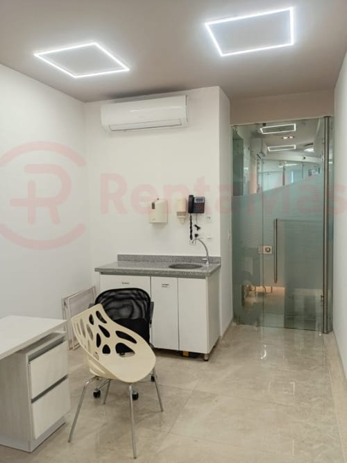 Consultorio en arriendo en Caobos, Cúcuta, 14 m² · foto 3 de 3