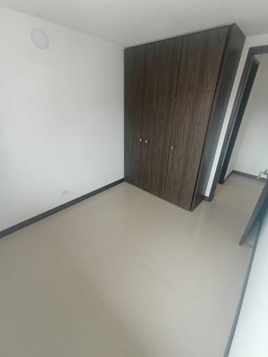 Apartamento de 3 alcobas en arriendo en Restrepo Naranjo, Sabaneta, 78 m² · foto 2 de 14