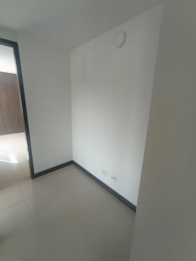 Apartamento de 3 alcobas en arriendo en Restrepo Naranjo, Sabaneta, 78 m² · foto 4 de 14