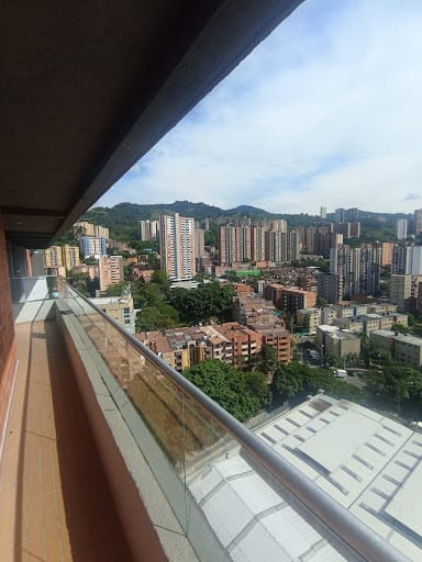Apartamento de 3 alcobas en arriendo en Restrepo Naranjo, Sabaneta, 78 m² · foto 7 de 14