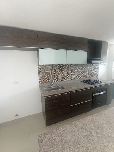 Apartamento de 3 alcobas en arriendo en Restrepo Naranjo, Sabaneta, 78 m² · foto 10 de 14