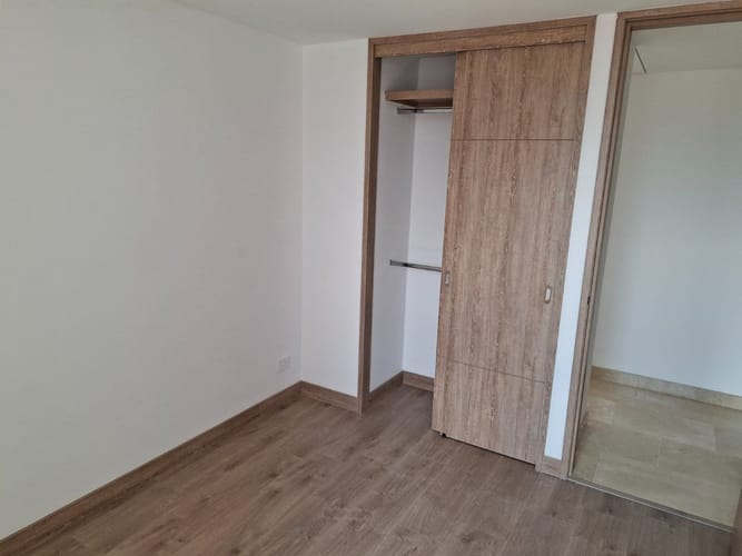 Apartamento de 3 alcobas en venta en Laureles, Medellín, 95 m² · foto 8 de 18