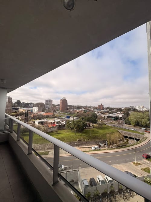 Apartamento en alquiler c/ cochera en Malvin · Foto 3