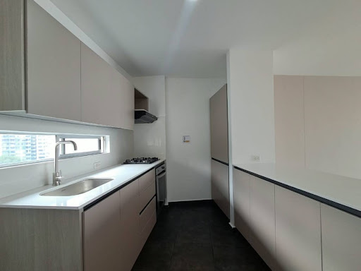 Apartamento en arriendo en Los Balsos, Medellín · foto 4 de 24
