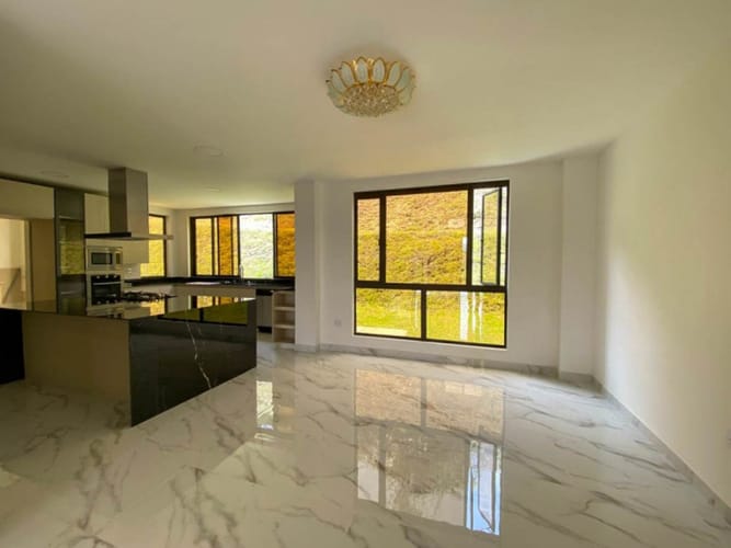 Casa de 5 alcobas en venta en Don Diego, El Retiro, 510 m² · foto 3 de 24