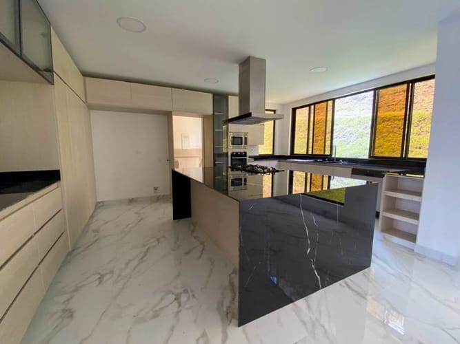 Casa de 5 alcobas en venta en Don Diego, El Retiro, 510 m² · foto 7 de 24
