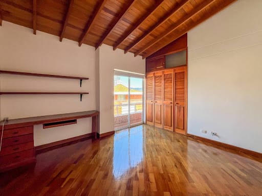 Casa en arriendo en El Poblado, Medellín · foto 6 de 24