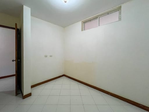 Casa en arriendo en El Poblado, Medellín · foto 11 de 24