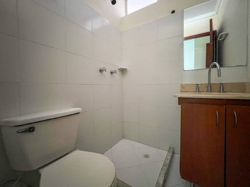 Casa en arriendo en El Poblado, Medellín · foto 15 de 24