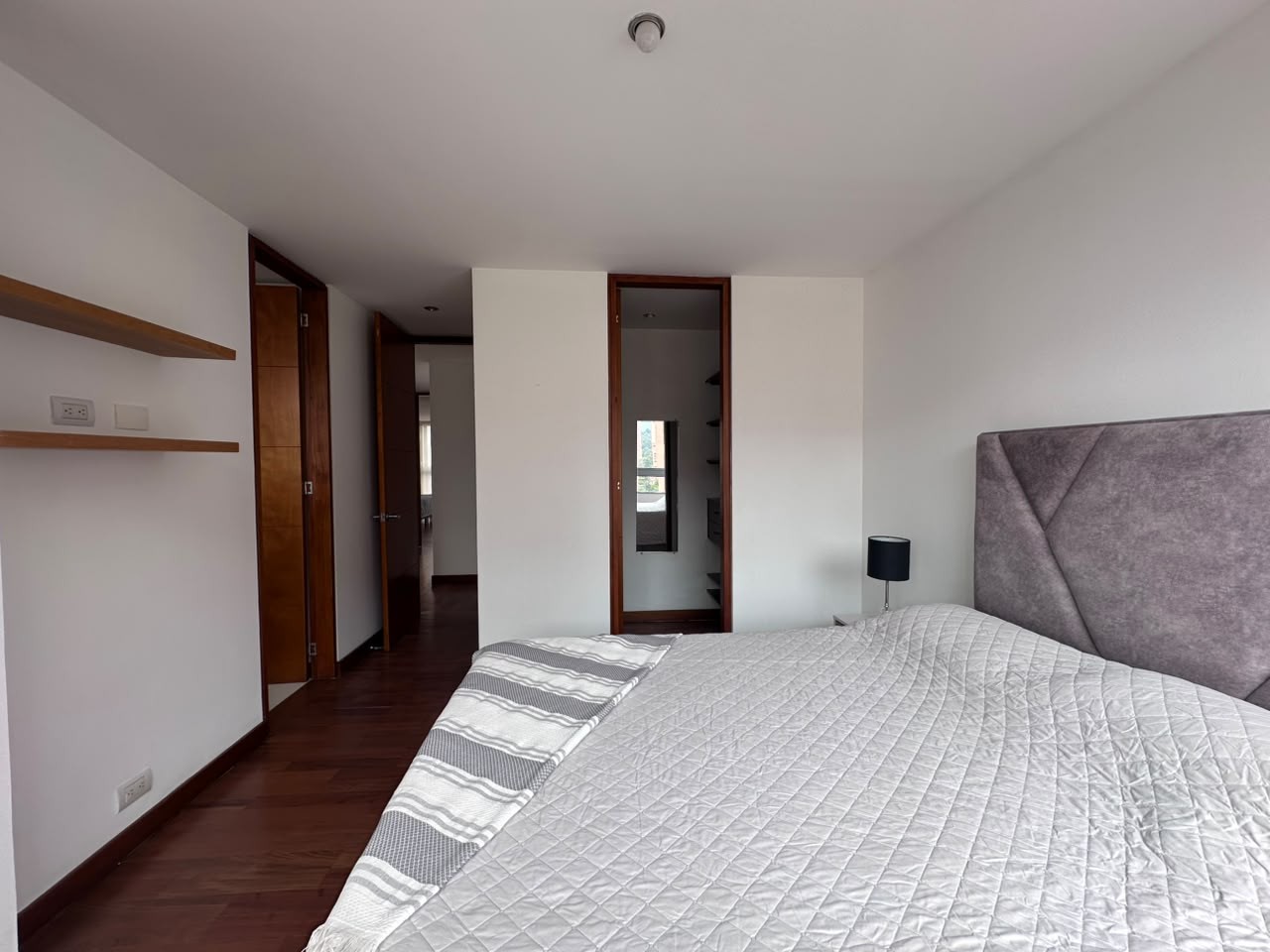 Apartamento en arriendo en El Poblado, Medellín · foto 10 de 19