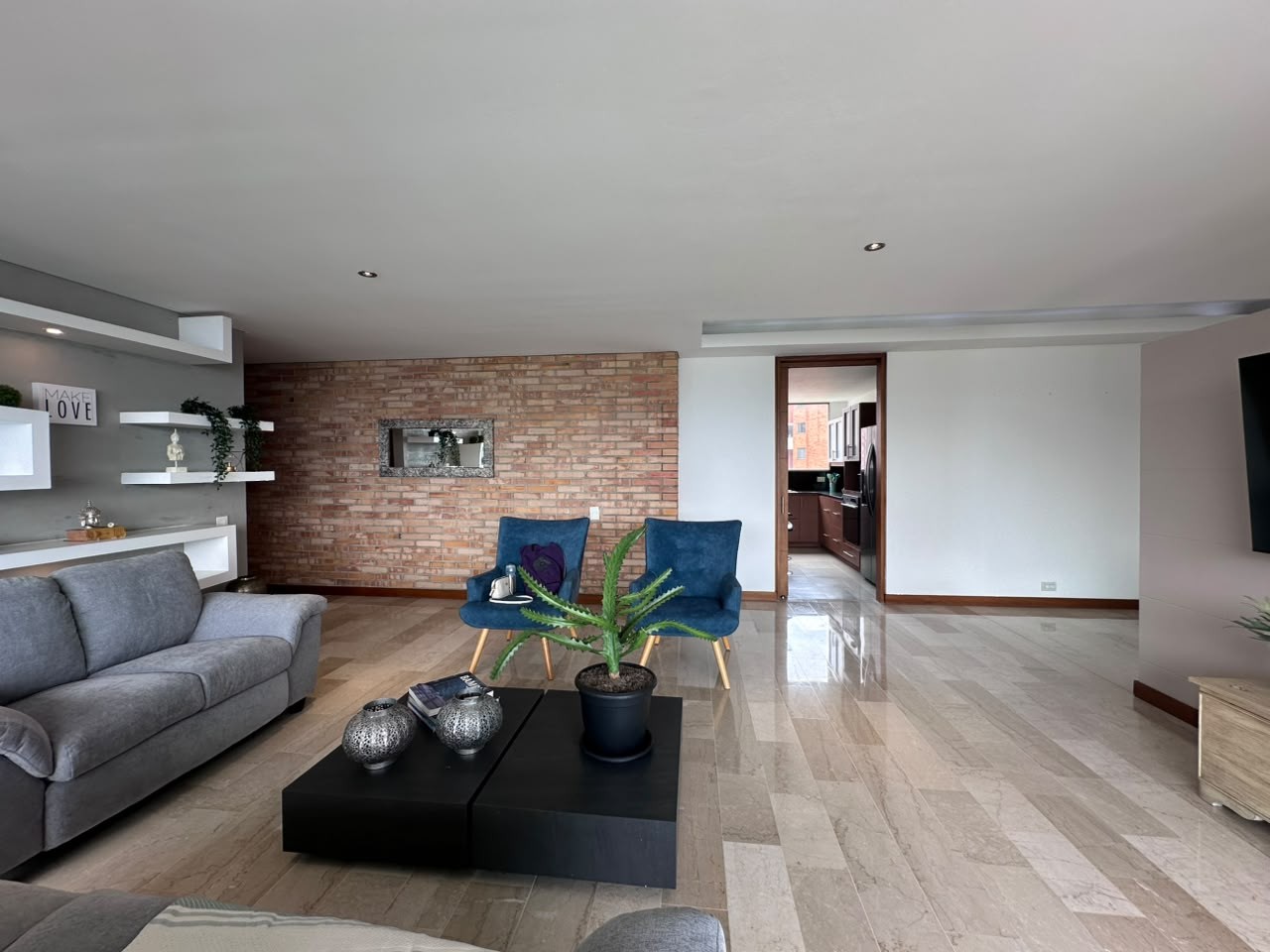 Apartamento en arriendo en El Poblado, Medellín · foto 4 de 19