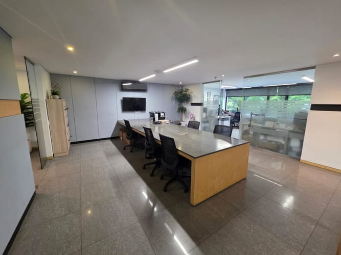 Oficina en arriendo en La Flora, Cali, 179 m² · foto 8 de 21